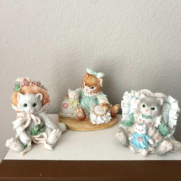 Vintage Calico Kittens Bundle of 3 Enesco Figurines - Picture 1 of 13